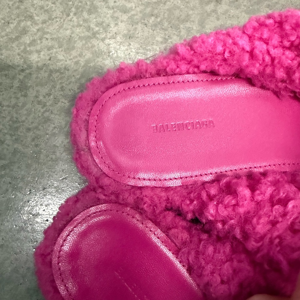 BALENCIAGA Drapy Faux Shearling Sandals - Hot Pink - Picture 7 of 7